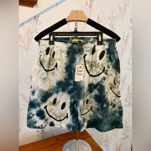 NWT / Men’s Market x Smiley Cotton Tie-Dye Sweat Shorts / Size M